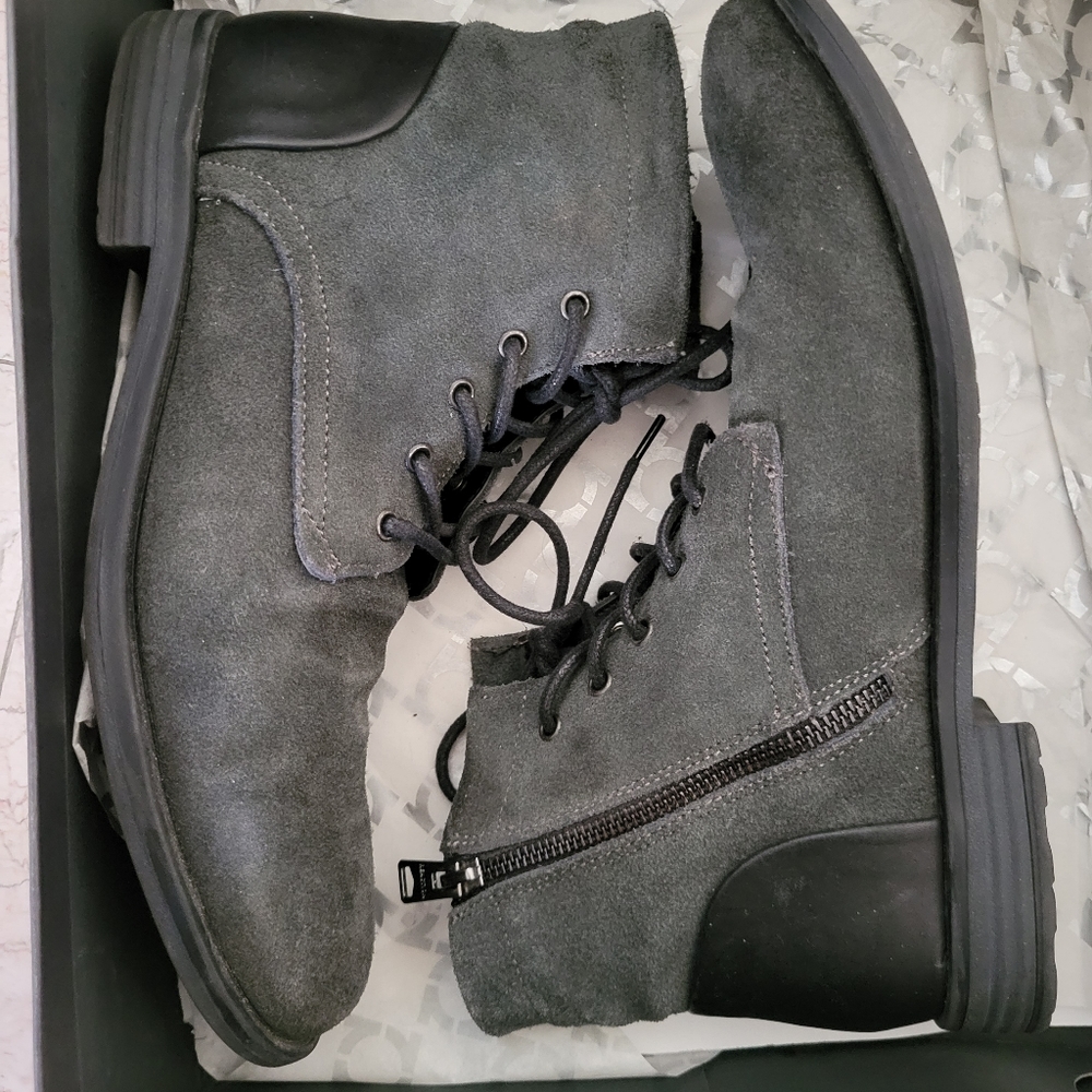 Kenneth Cole Reaction Men's boots size 8.5 * used*